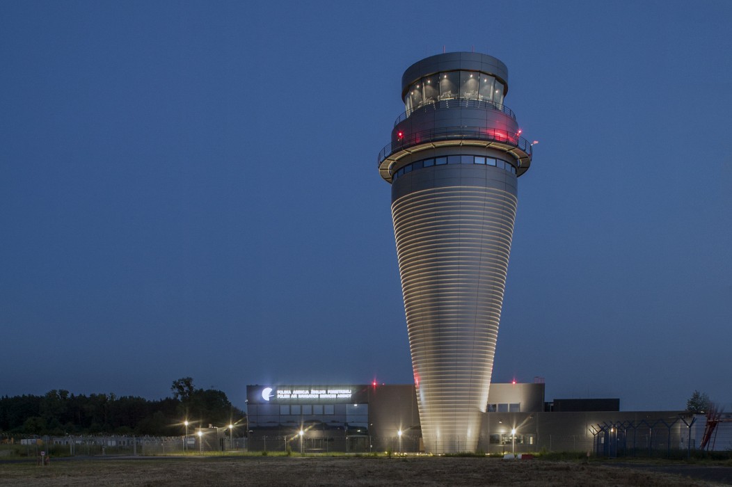  Wieża kontroli lotów 