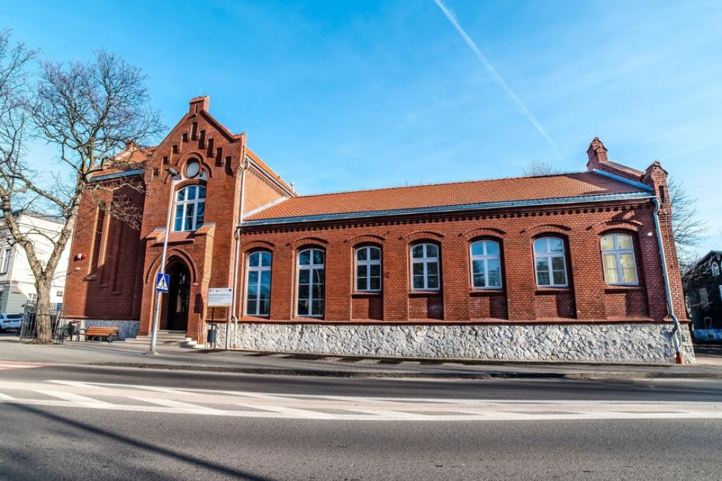 Galeria Stara Łaźnia - rewitalizacja budynku starej łaźni na osiedlu TAZ w Zawierciu