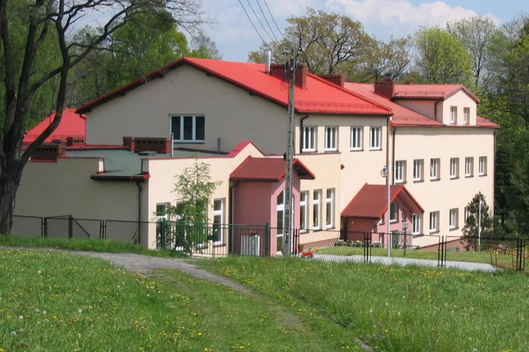 Modernizacja i rozbudowa szkoły podstawowej w Golasowicach