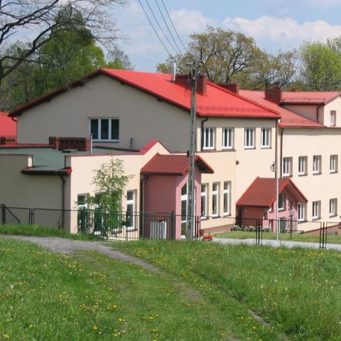 Modernizacja i rozbudowa szkoły podstawowej w Golasowicach