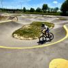 Widok z boku na Pumptrack w CSiR MORGI