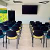 Zdjecie wnętrza budynku konf. CSiR MORGI- widoczna Multimedialna sala konferencyjna